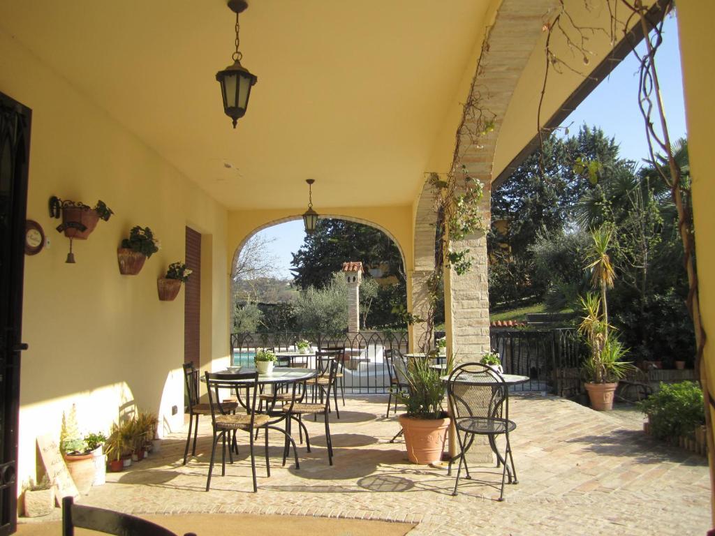 Hotel Villa Castellani Mogliano Екстериор снимка